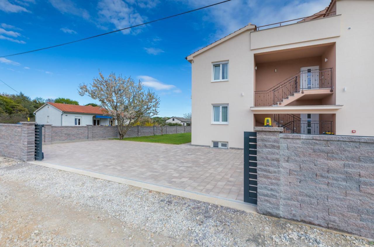 Apartman Knezevic A Фажана Экстерьер фото